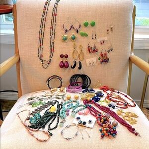 Vintage and Retro Jewelry Bundle